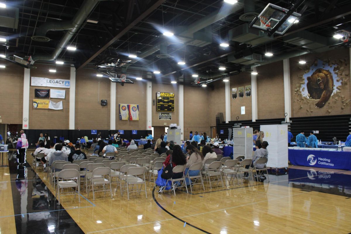 Sep 16, 2023-  Residents sit down to get ready to listen to a speaker on heath at the Santa Clarita health fair.